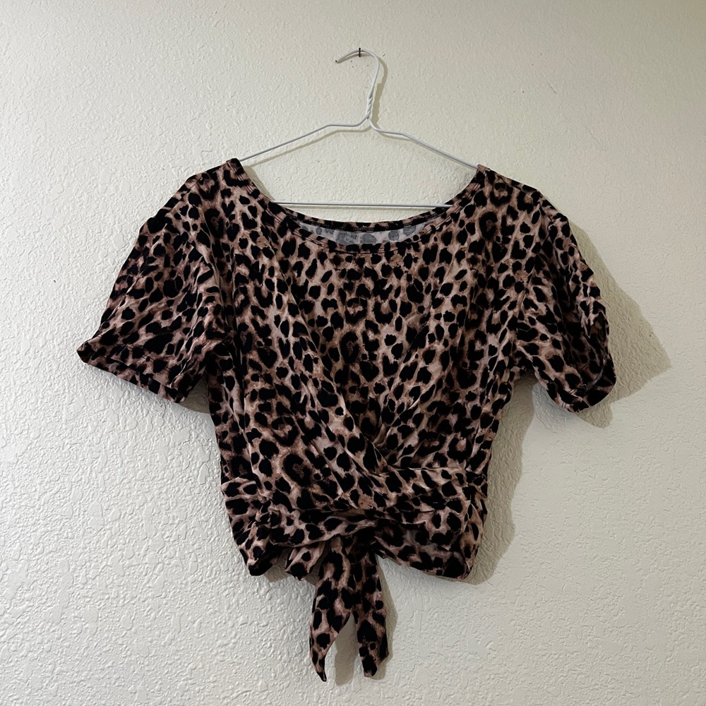 Leopard print crop top